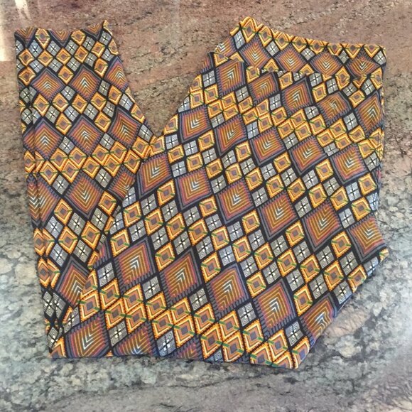 TC NWOT LuLaRoe Leggings F03 3179 - Picture 1 of 3